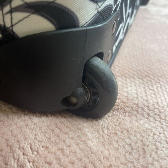 Vera Bradley‎ Rolling Suitcase/Luggage Black Carry-on Quilted - Picture 2 of 10